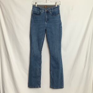 Lee Women's Classic High Rise Boot Cut Jeans Size 4